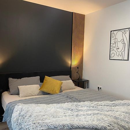 Alte Schreinerei Apartment Bielefeld Bagian luar foto