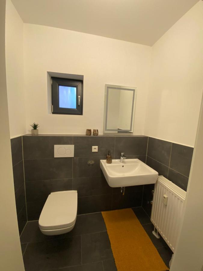 Alte Schreinerei Apartment Bielefeld Bagian luar foto